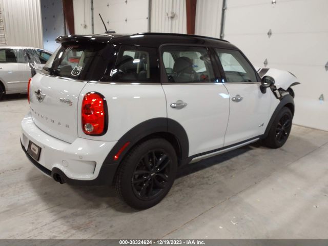 Photo 3 VIN: WMWZC5C50GWU21188 - MINI COUNTRYMAN 