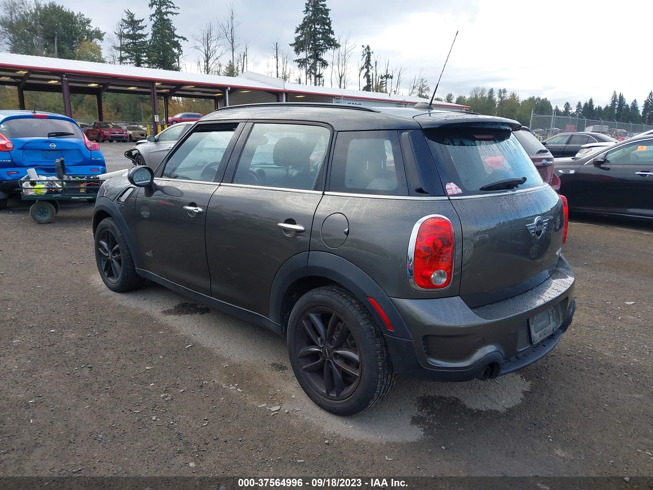 Photo 2 VIN: WMWZC5C51BWL53556 - MINI COUNTRYMAN 