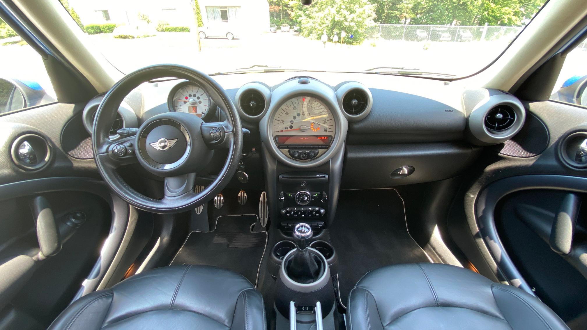 Photo 8 VIN: WMWZC5C51CWM12137 - MINI COOPER S C 