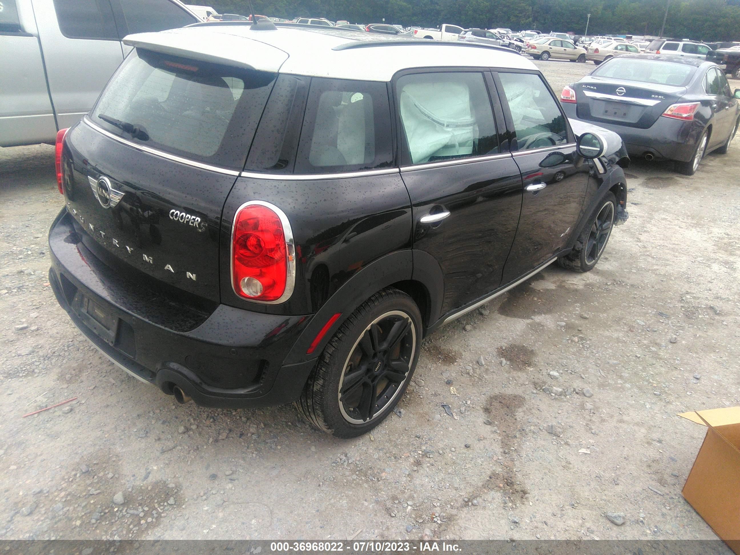 Photo 3 VIN: WMWZC5C52GWU00987 - MINI COUNTRYMAN 