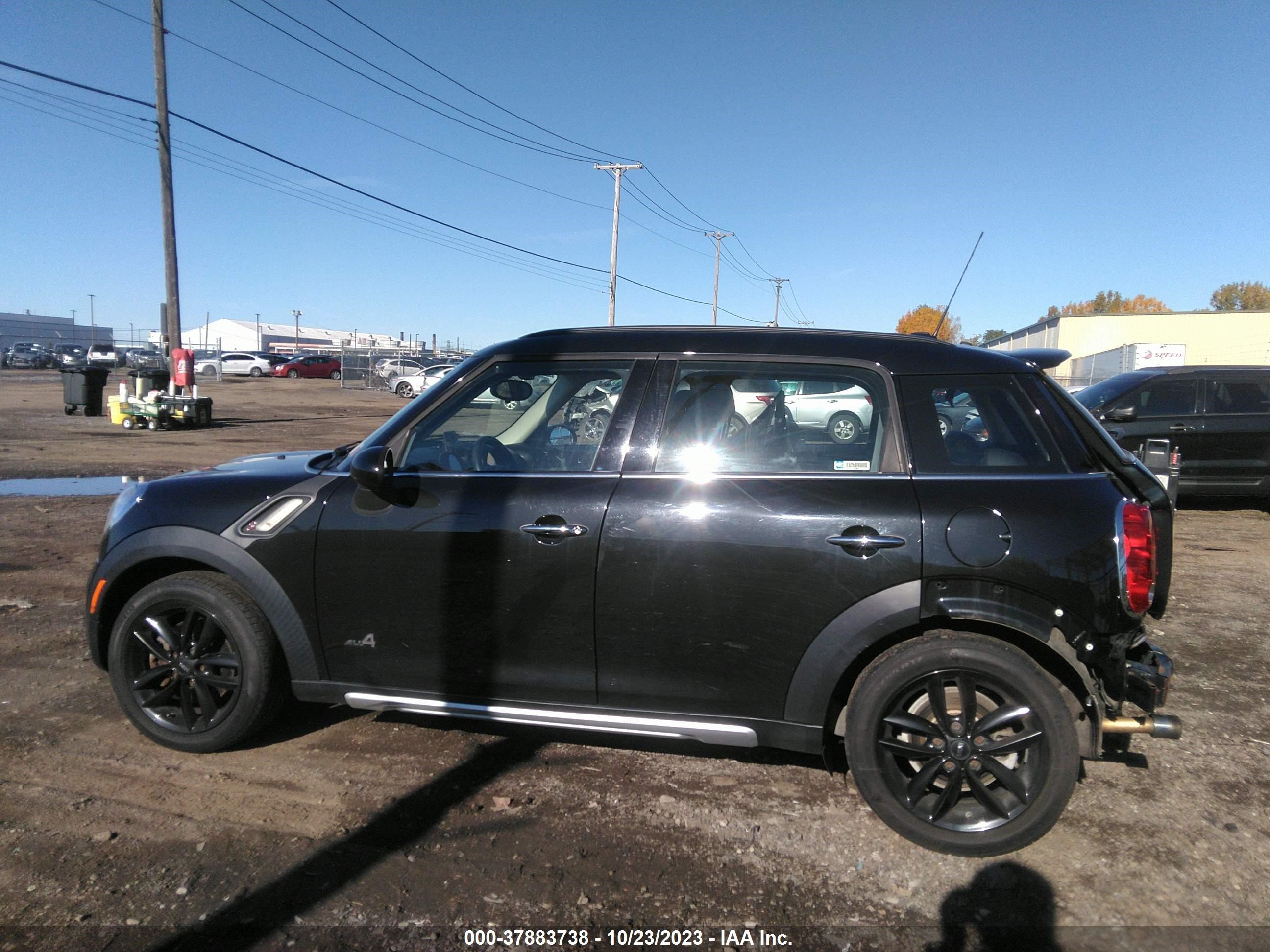 Photo 13 VIN: WMWZC5C53FWP42673 - MINI COUNTRYMAN 