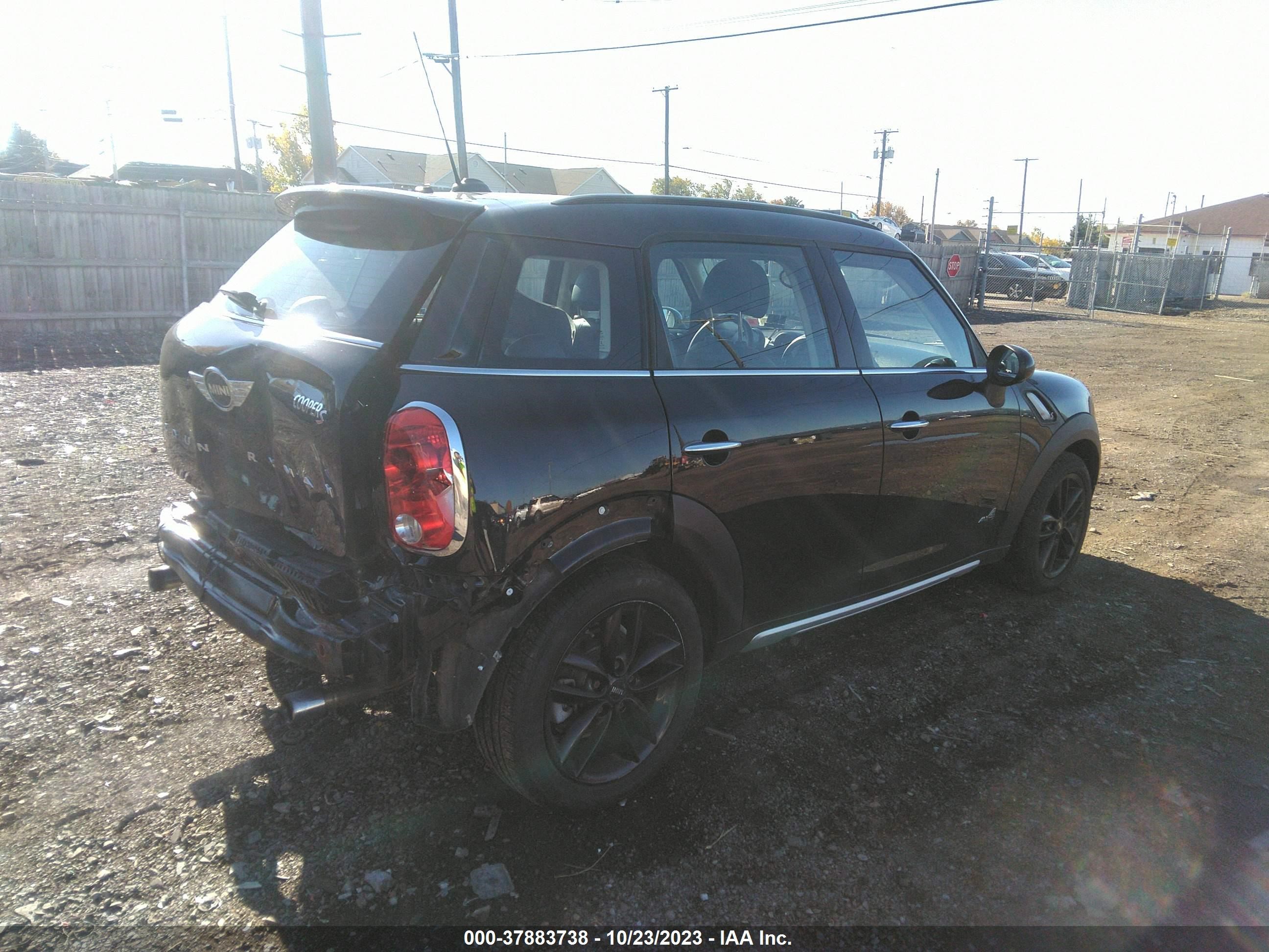 Photo 3 VIN: WMWZC5C53FWP42673 - MINI COUNTRYMAN 