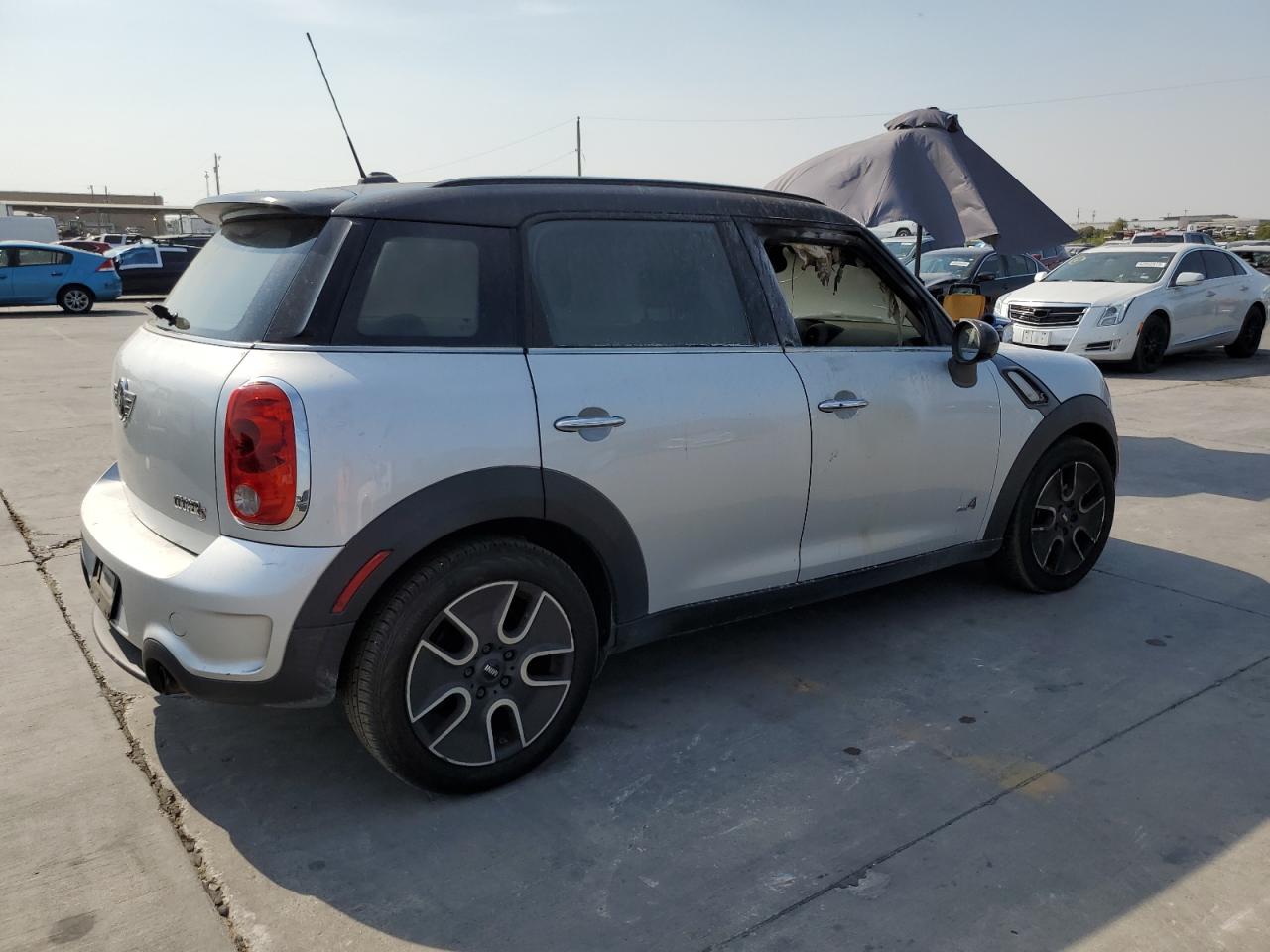 Photo 2 VIN: WMWZC5C54BWL52546 - MINI COUNTRYMAN 