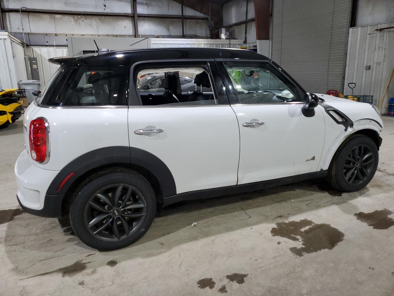 Photo 2 VIN: WMWZC5C54EWM17139 - MINI COOPER 