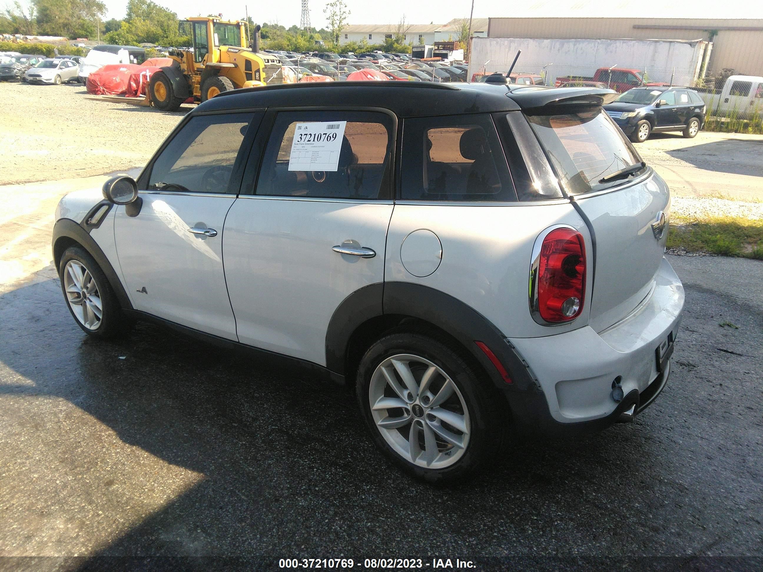 Photo 2 VIN: WMWZC5C55CWL56882 - MINI COUNTRYMAN 