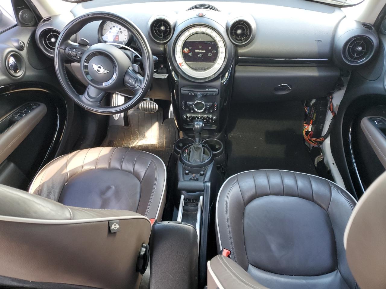 Photo 7 VIN: WMWZC5C55EWP37232 - MINI COOPER 