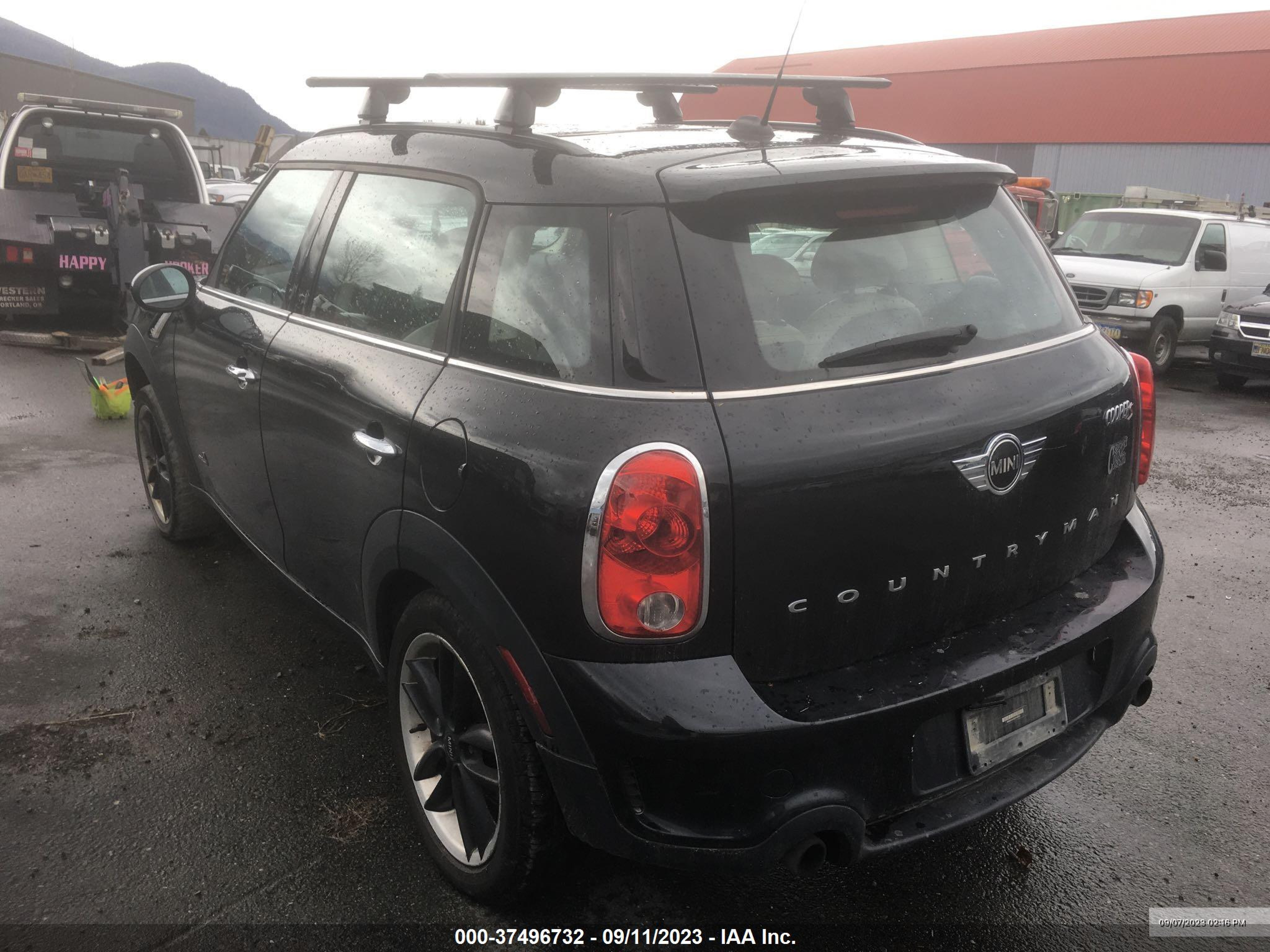 Photo 2 VIN: WMWZC5C55EWP40938 - MINI COOPER COUNTRYMAN 