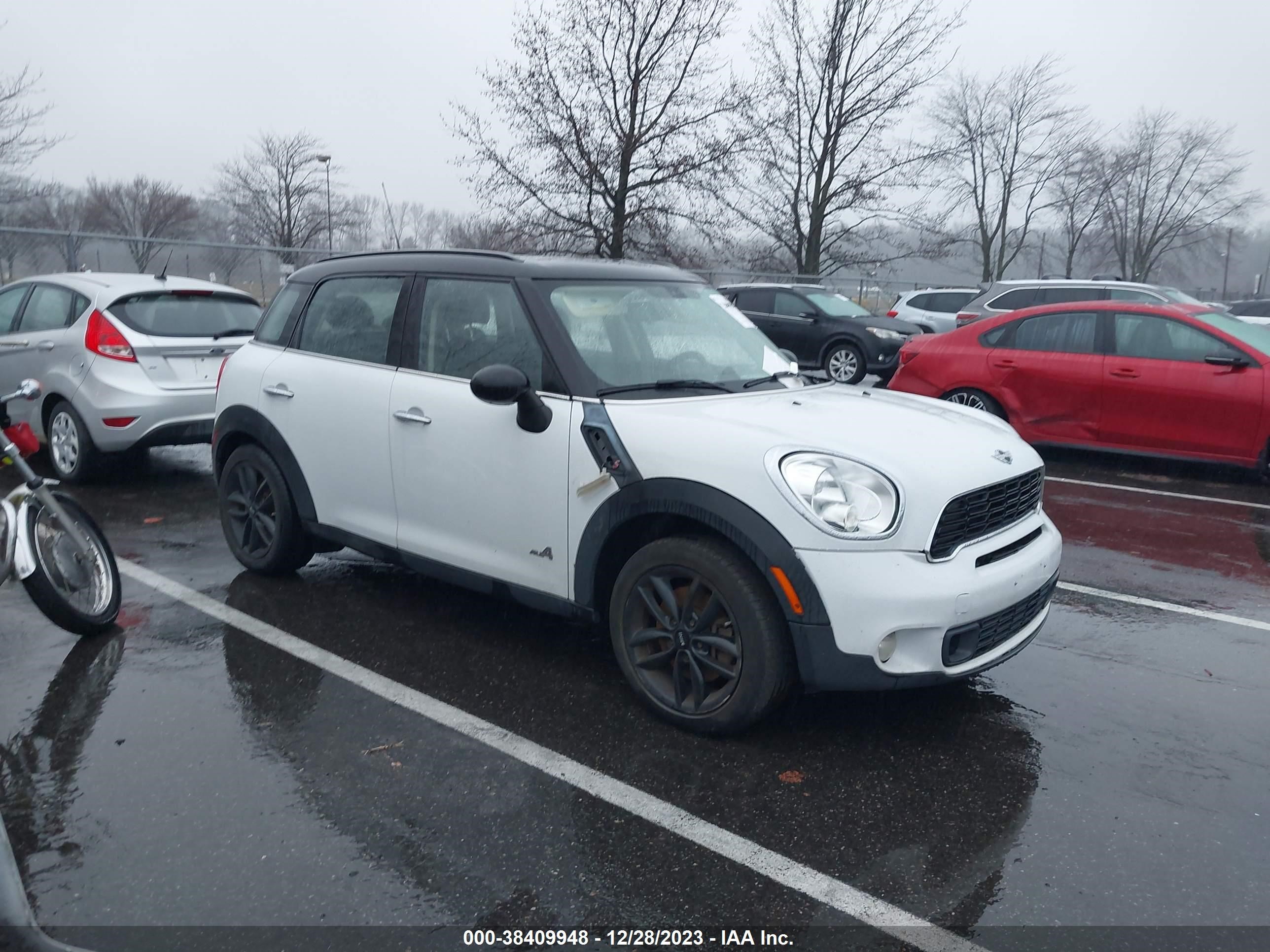 Photo 0 VIN: WMWZC5C56DWP34760 - MINI COUNTRYMAN 