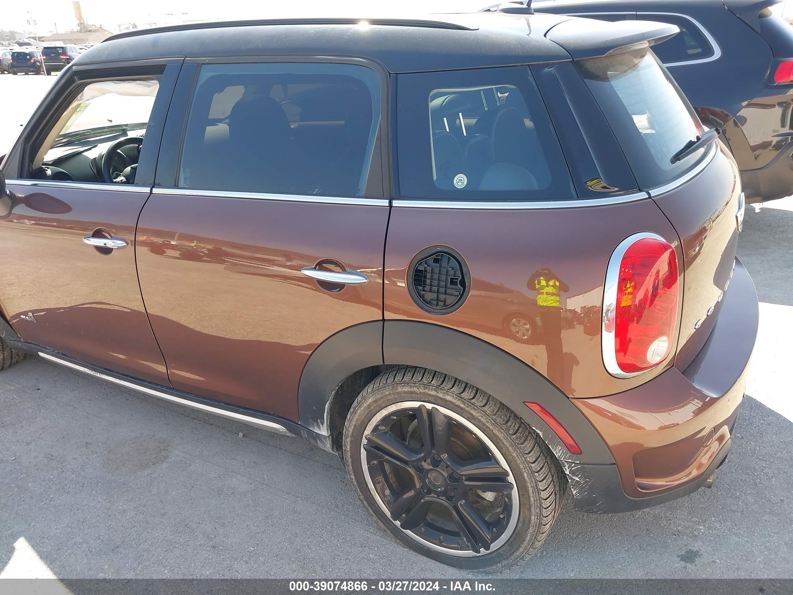 Photo 13 VIN: WMWZC5C56FWP44790 - MINI COUNTRYMAN 