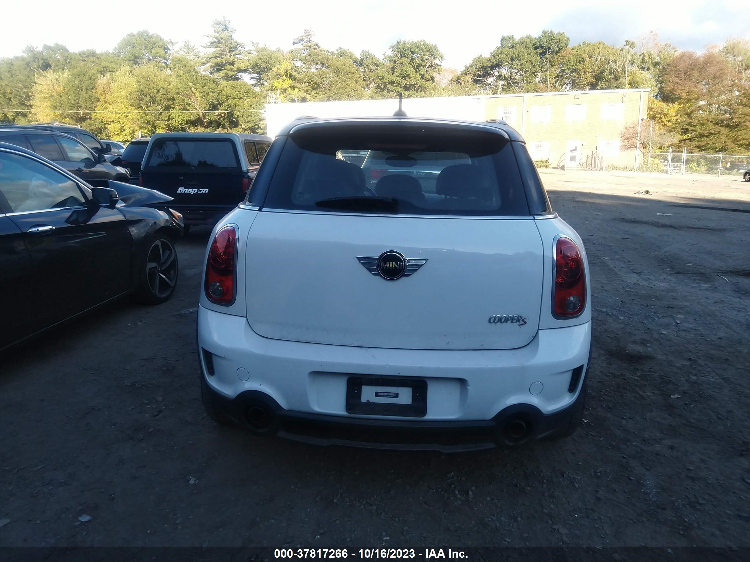 Photo 16 VIN: WMWZC5C57DWM15268 - MINI COUNTRYMAN 