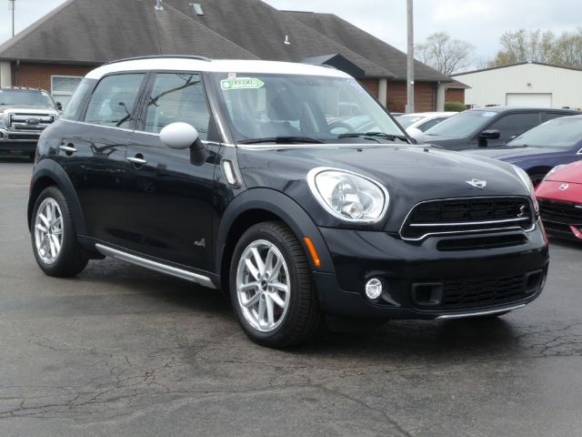 Photo 3 VIN: WMWZC5C57FWP49156 - MINI COOPER COUNTRYMAN 