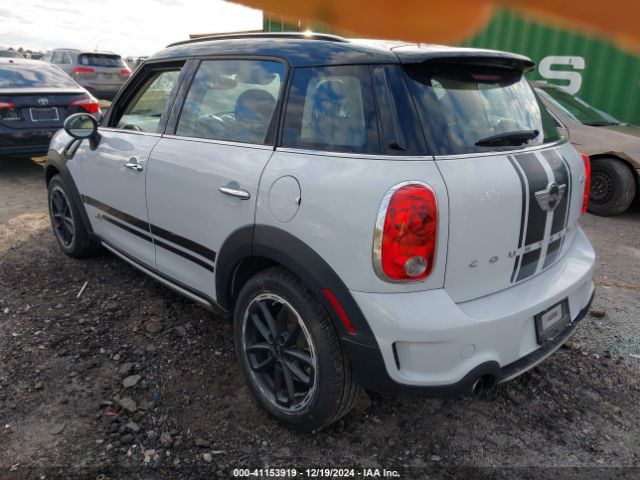 Photo 2 VIN: WMWZC5C59GWU00520 - MINI COUNTRYMAN 