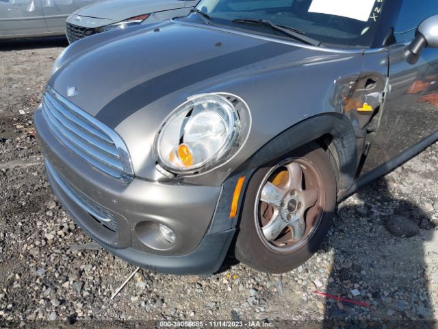 Photo 5 VIN: WMWZF3C51BT267564 - MINI COOPER CLUBMAN 