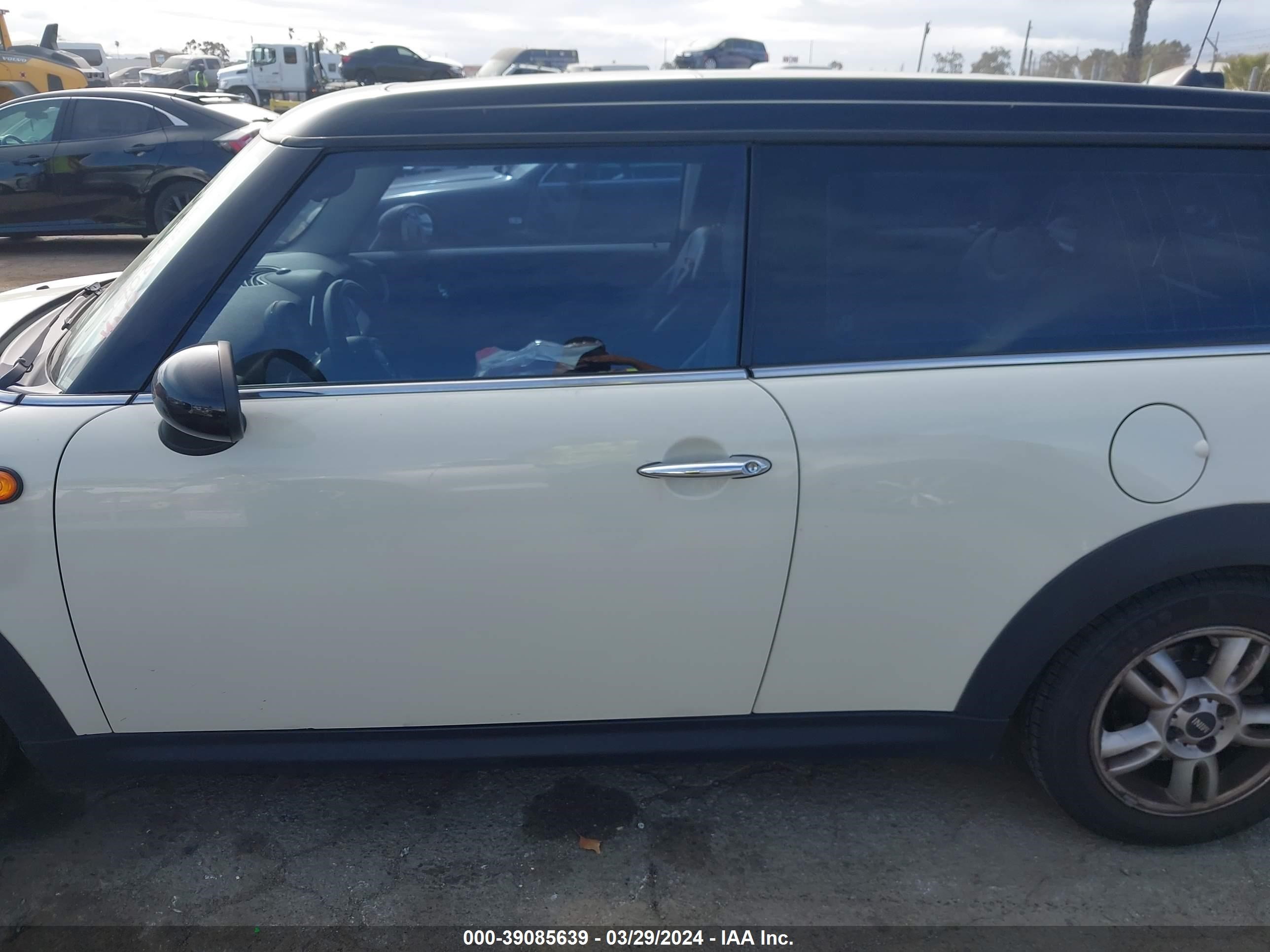 Photo 14 VIN: WMWZF3C54DT490961 - MINI CLUBMAN 