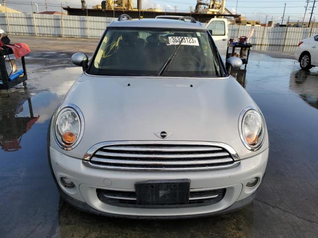 Photo 4 VIN: WMWZF3C57BT187735 - MINI COOPER CLU 