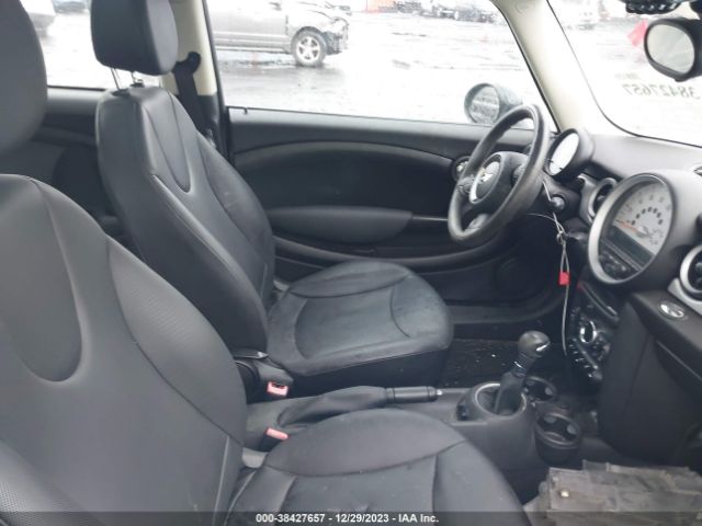 Photo 4 VIN: WMWZF3C58DT490090 - MINI CLUBMAN 