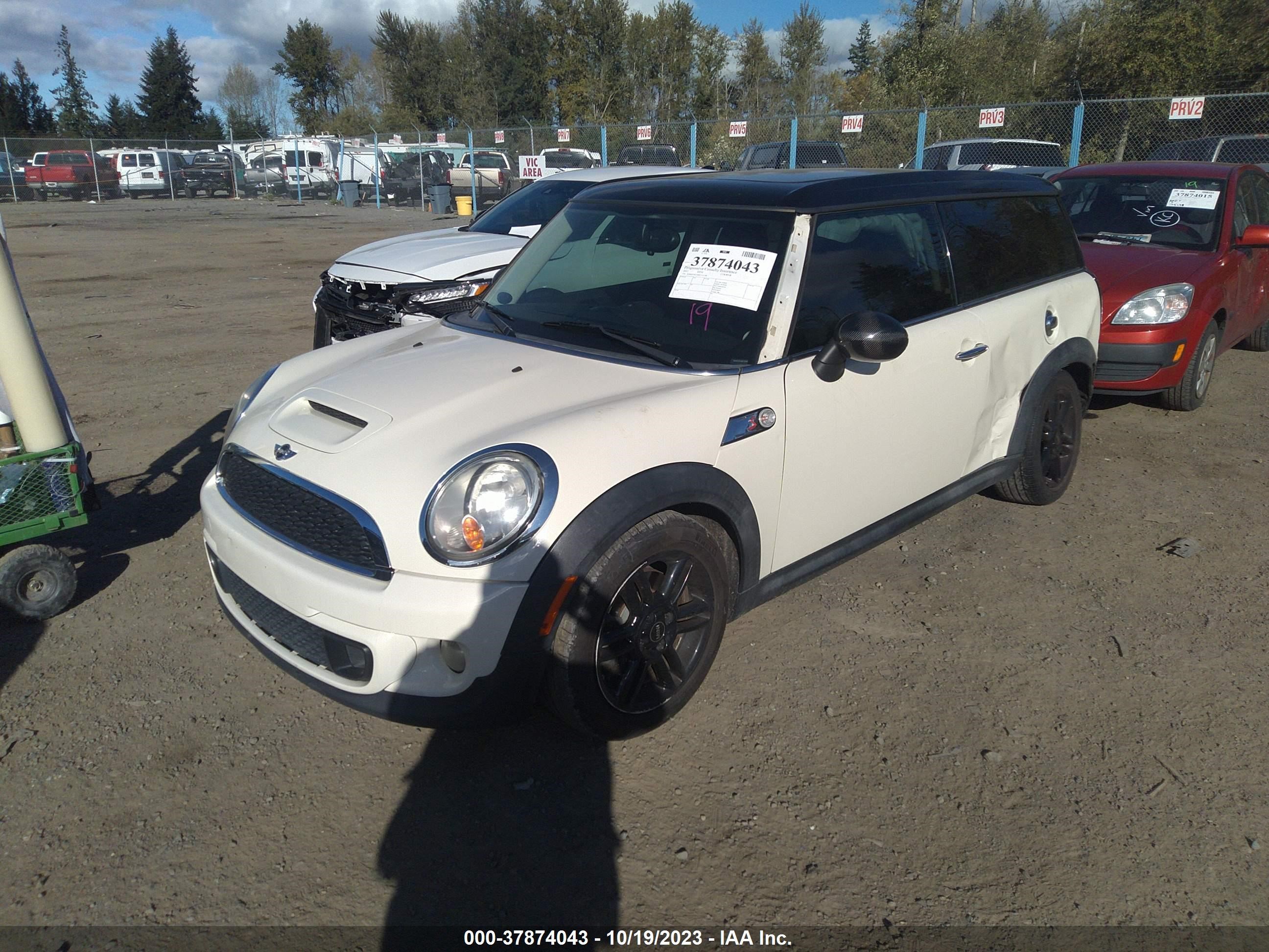 Photo 1 VIN: WMWZG3C50BTY35199 - MINI CLUBMAN 