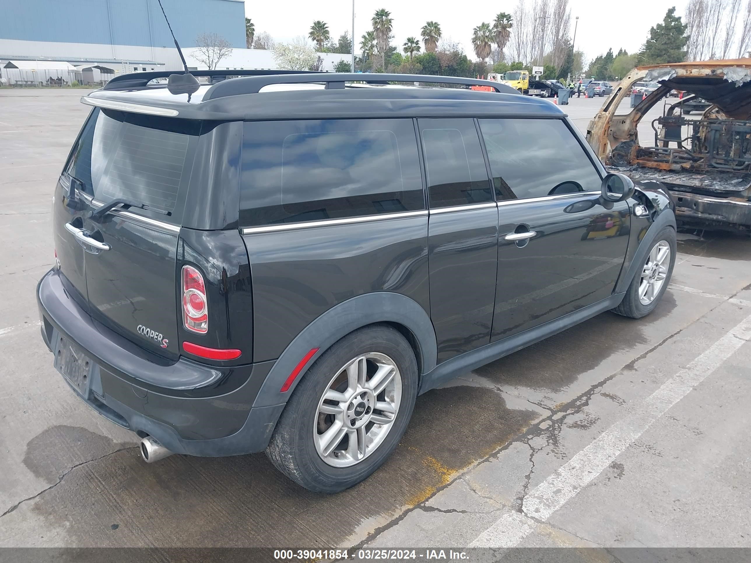 Photo 3 VIN: WMWZG3C50ET800201 - MINI CLUBMAN 