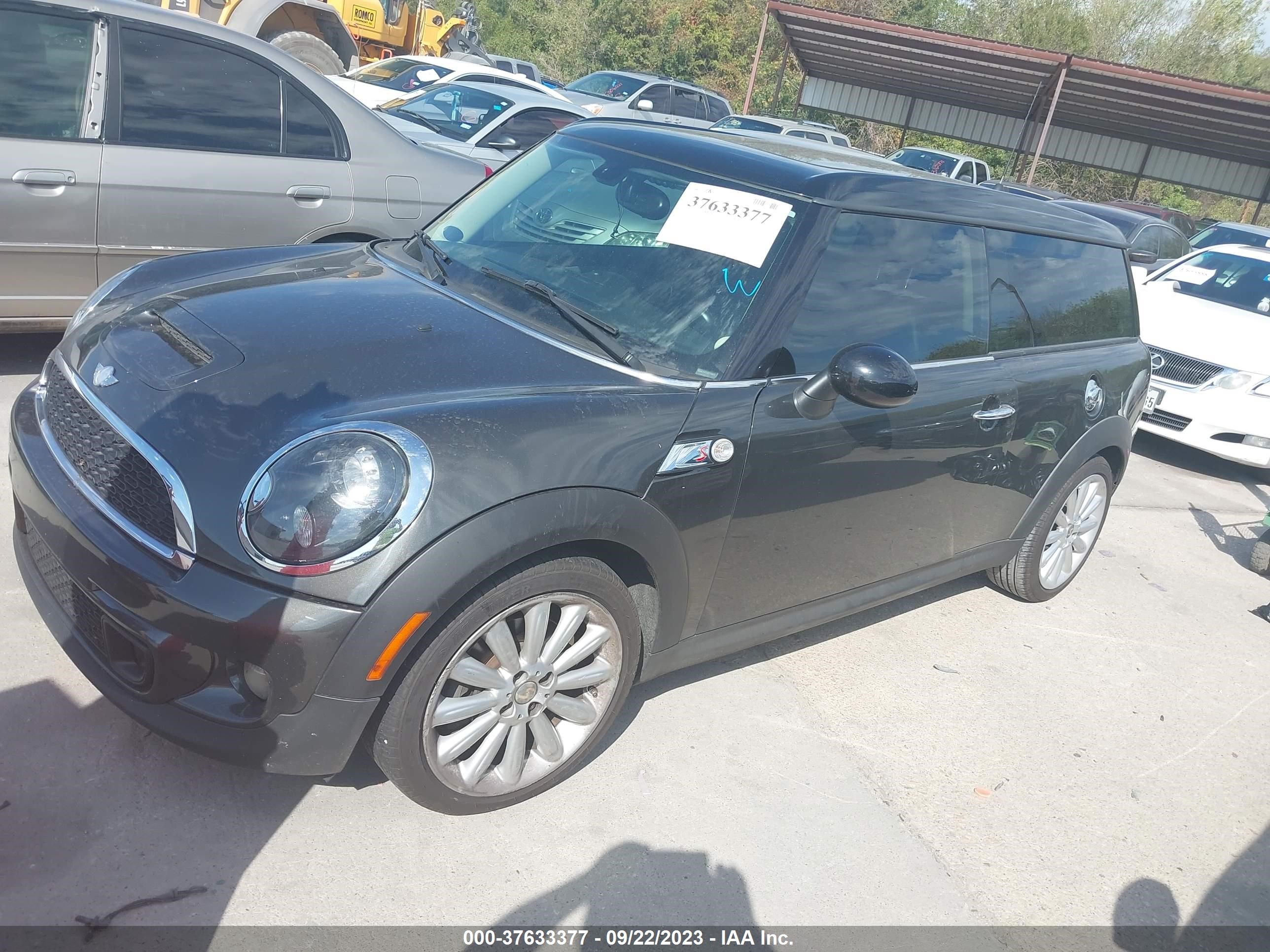 Photo 1 VIN: WMWZG3C52BTY35673 - MINI CLUBMAN 