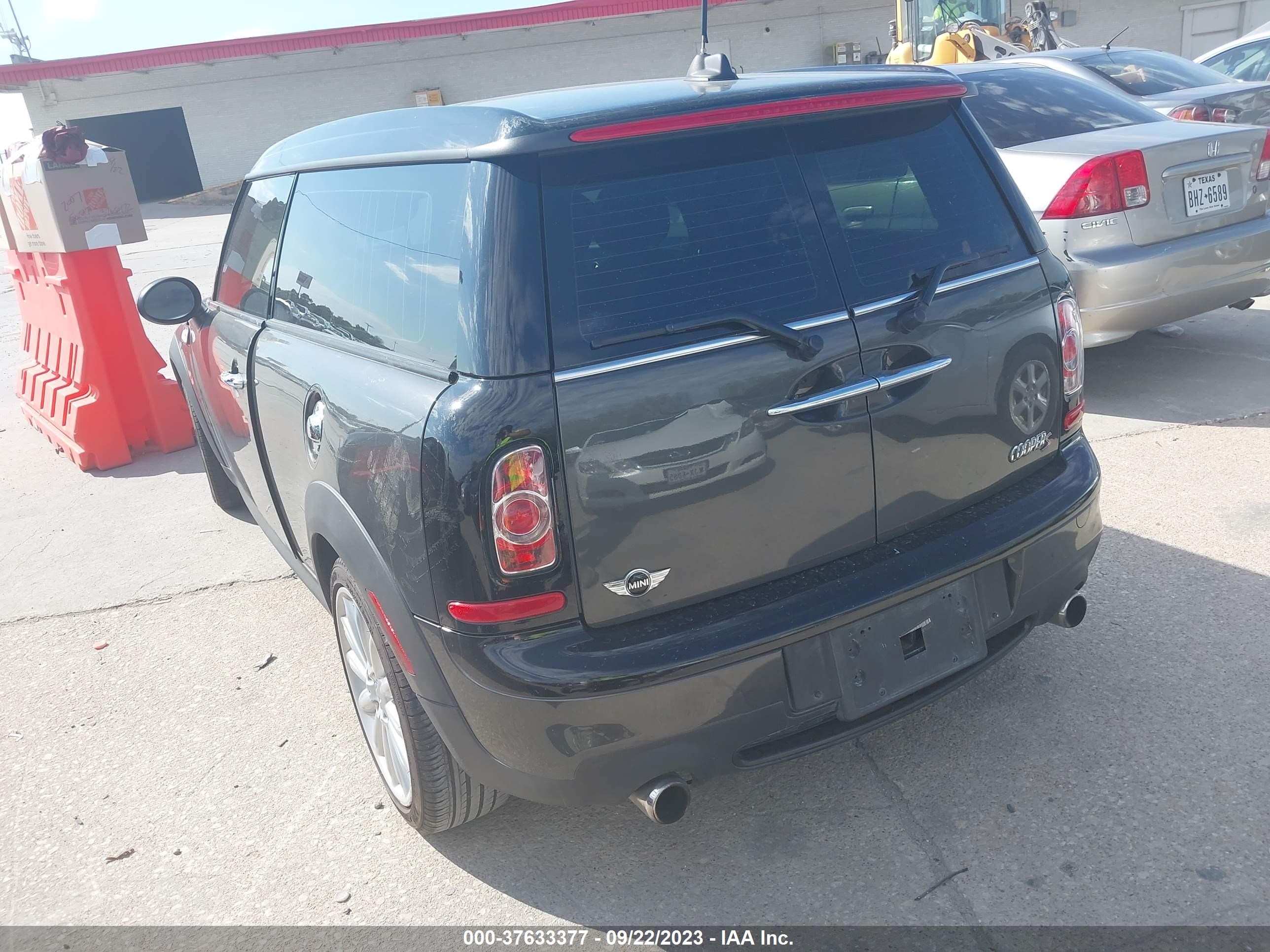 Photo 2 VIN: WMWZG3C52BTY35673 - MINI CLUBMAN 