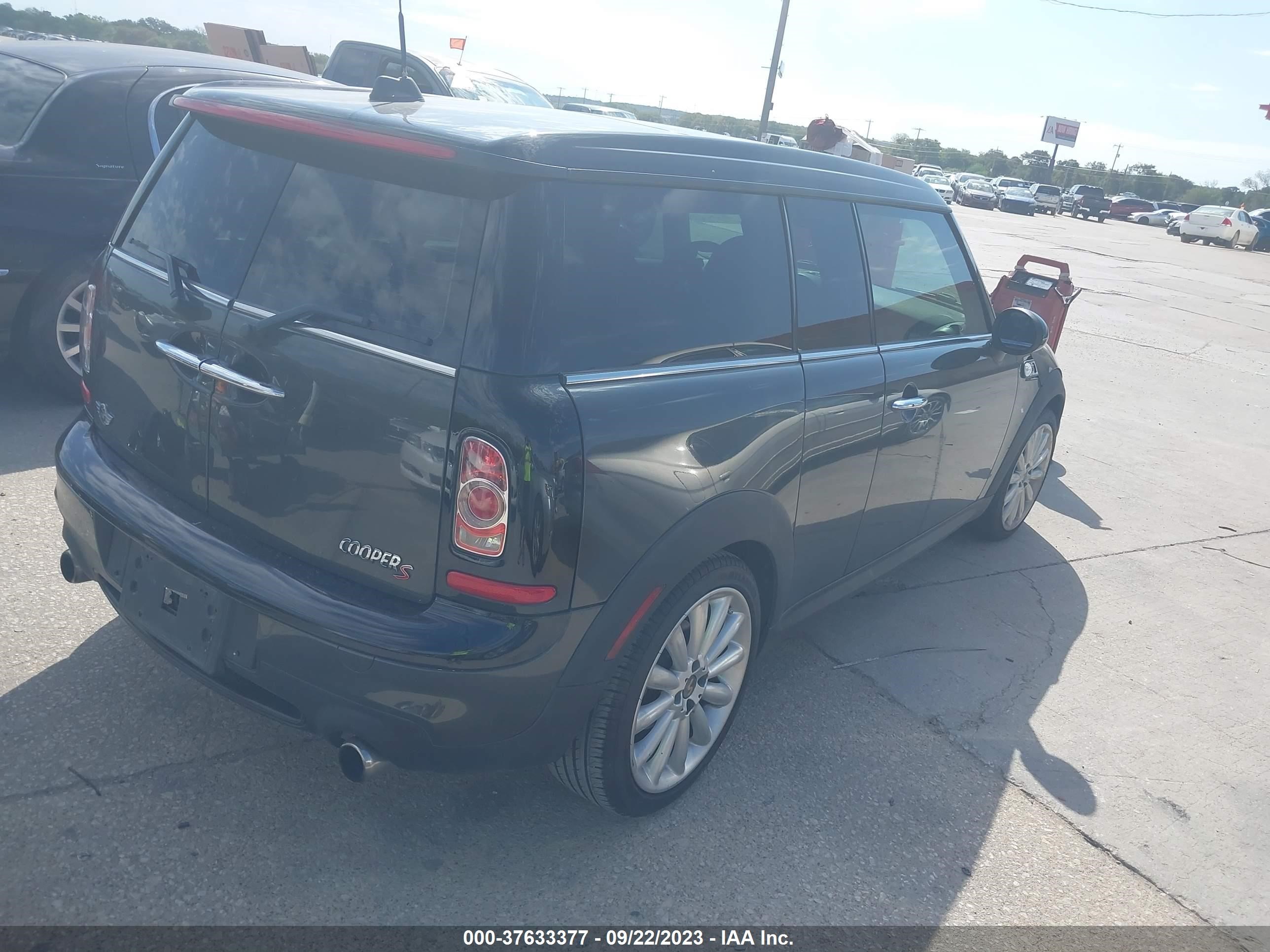 Photo 3 VIN: WMWZG3C52BTY35673 - MINI CLUBMAN 