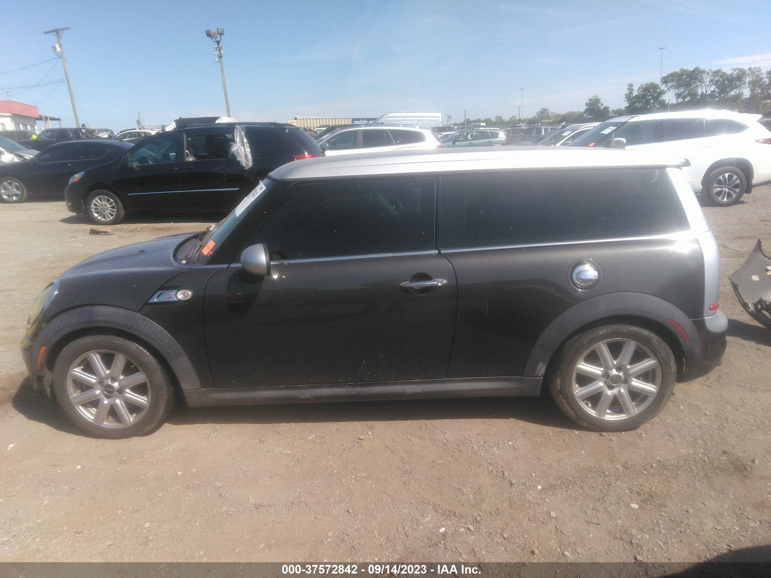Photo 13 VIN: WMWZG3C52BTY36211 - MINI COOPER CLUBMAN 