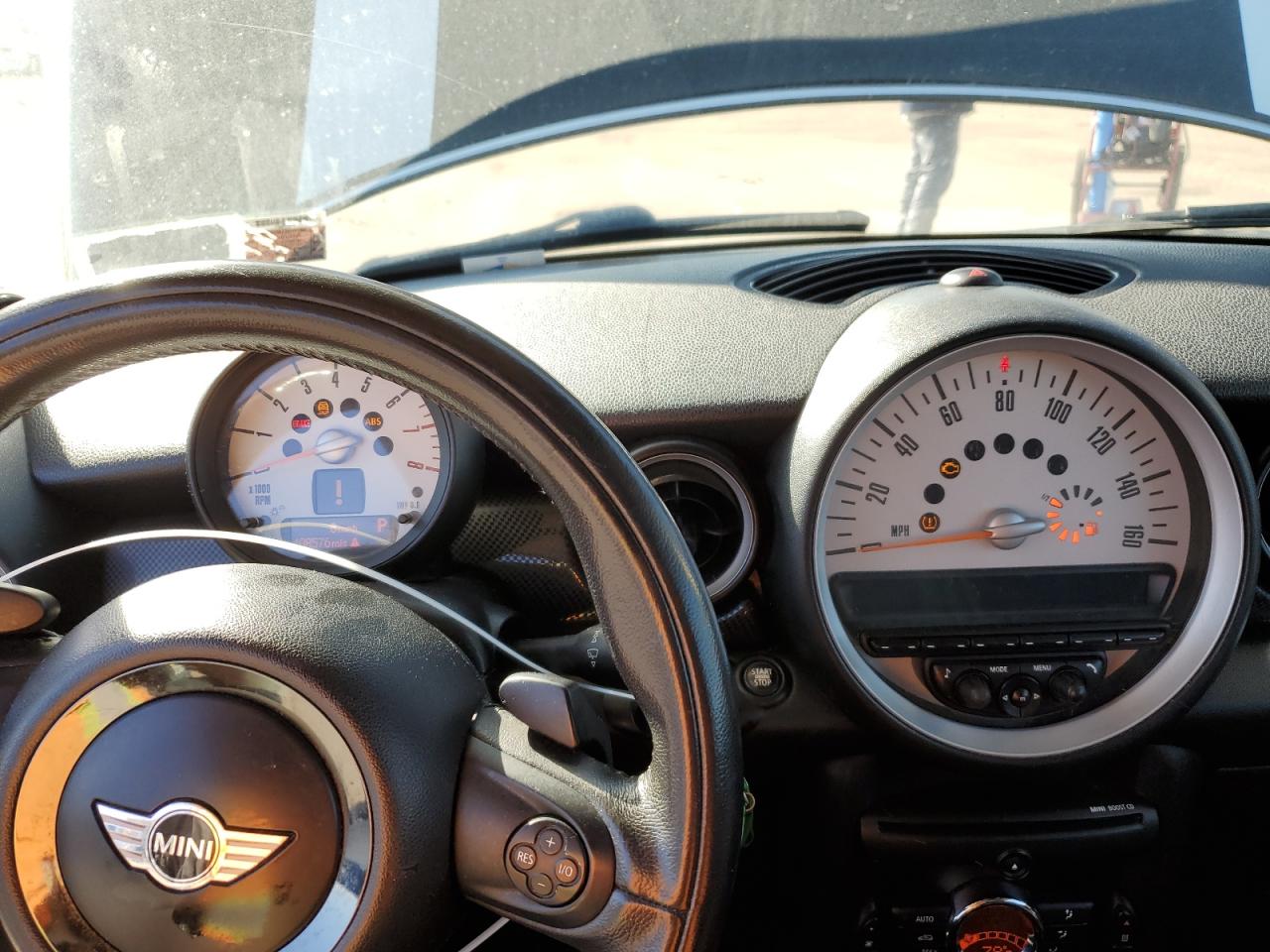 Photo 8 VIN: WMWZG3C52BTY36757 - MINI COOPER 