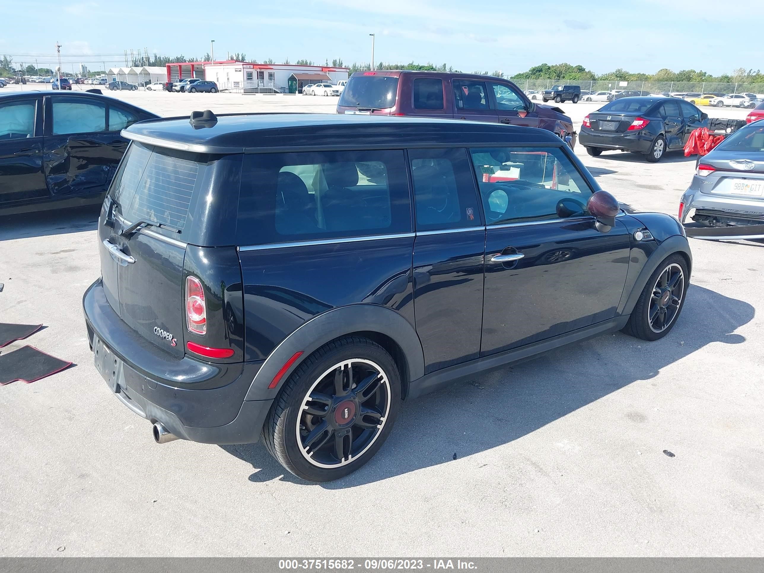 Photo 3 VIN: WMWZG3C52BTY37102 - MINI CLUBMAN 