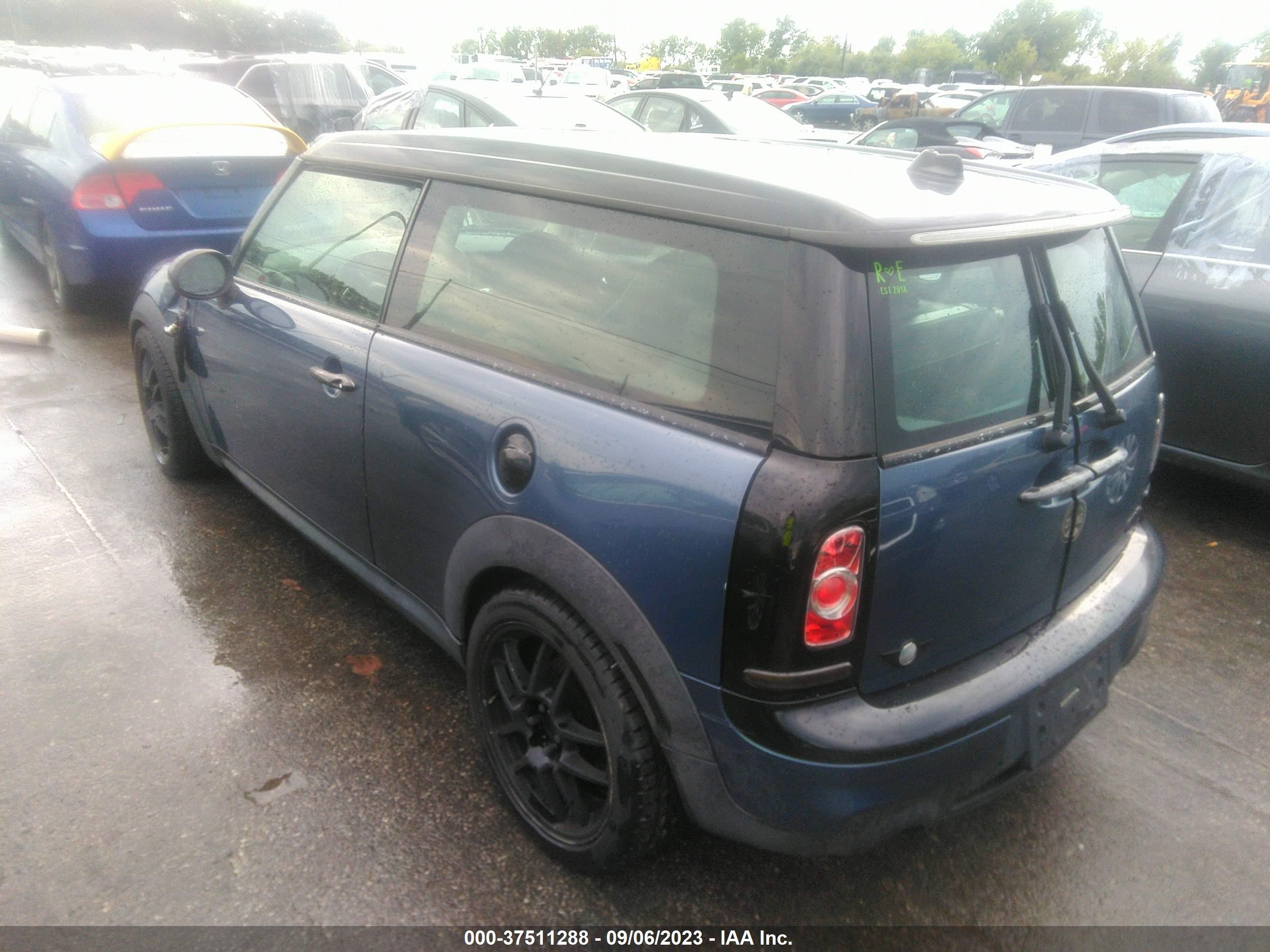 Photo 2 VIN: WMWZG3C55BTY30757 - MINI CLUBMAN 