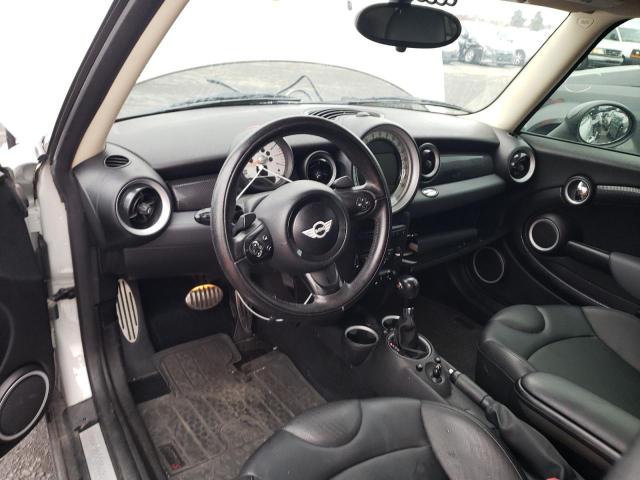 Photo 7 VIN: WMWZG3C5XCTY38211 - MINI COOPER CLU 