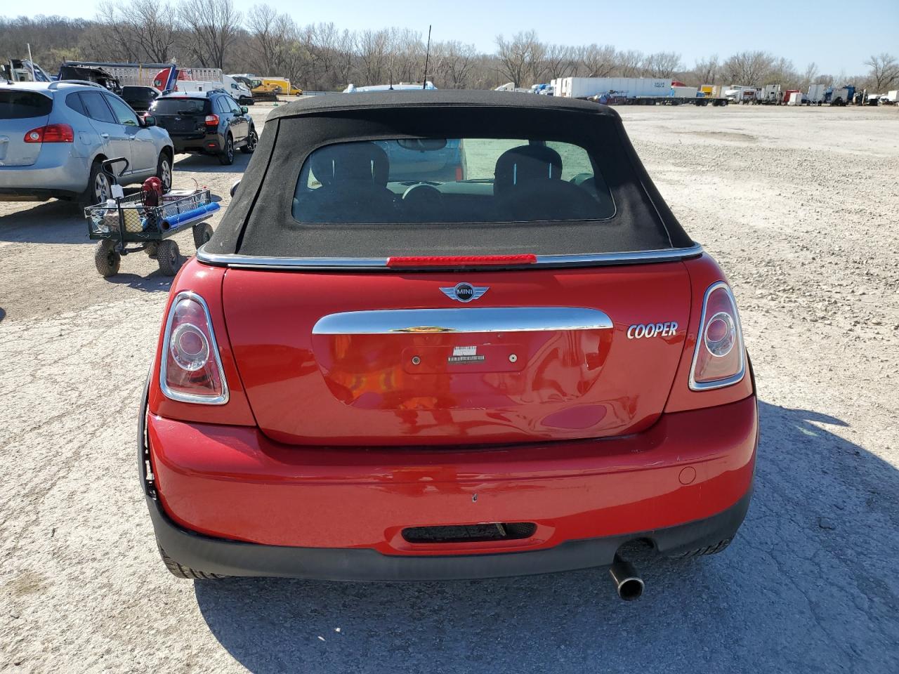 Photo 5 VIN: WMWZN3C50FT861720 - MINI COOPER 