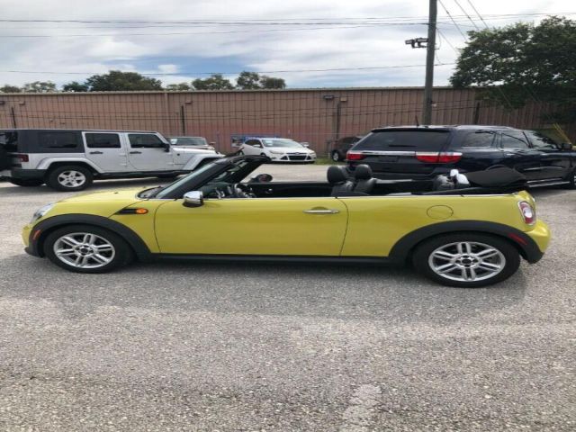 Photo 2 VIN: WMWZN3C53BT132735 - MINI COOPER CONVERTIBLE 