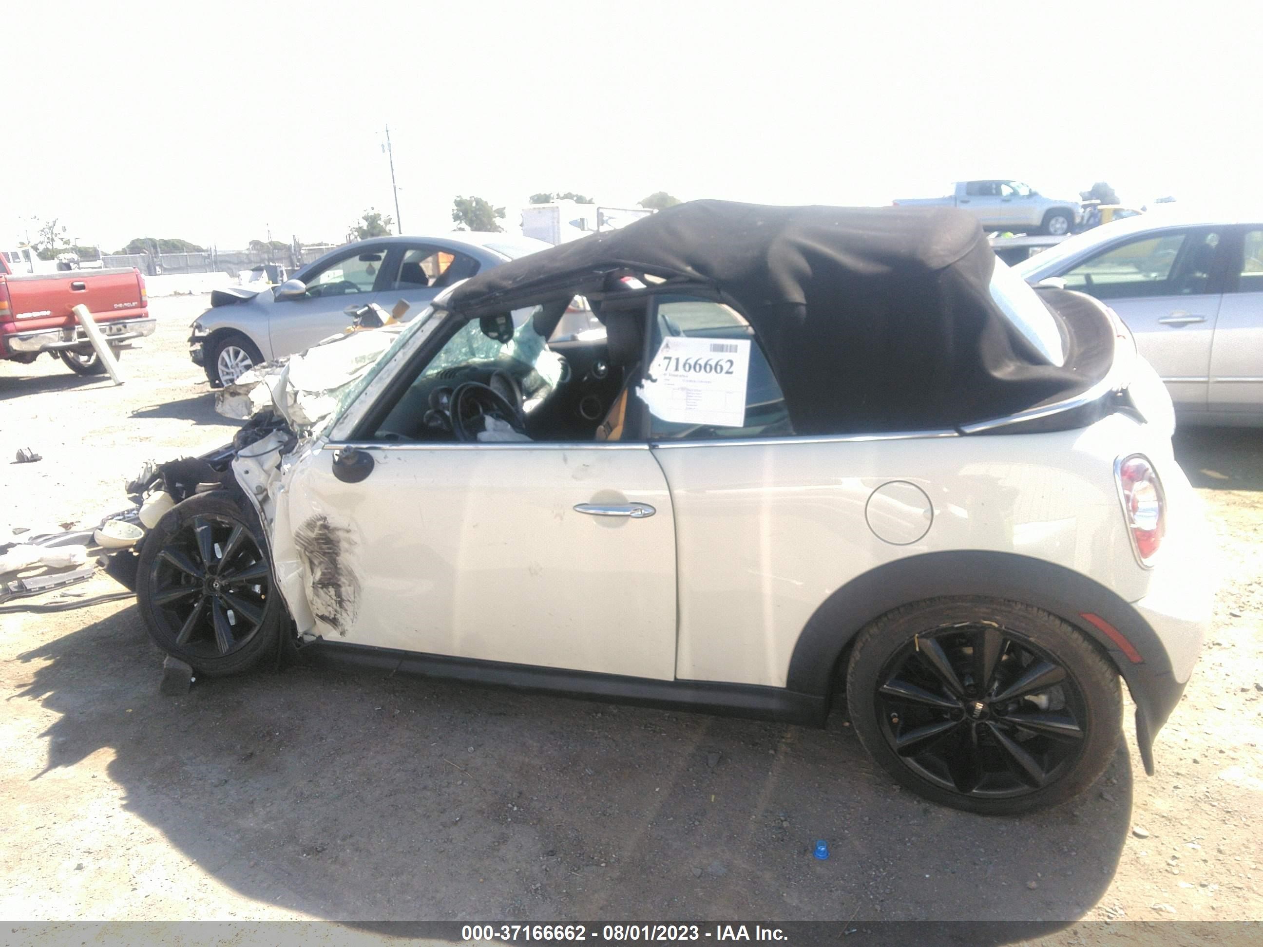 Photo 13 VIN: WMWZN3C54ET861024 - MINI COOPER 