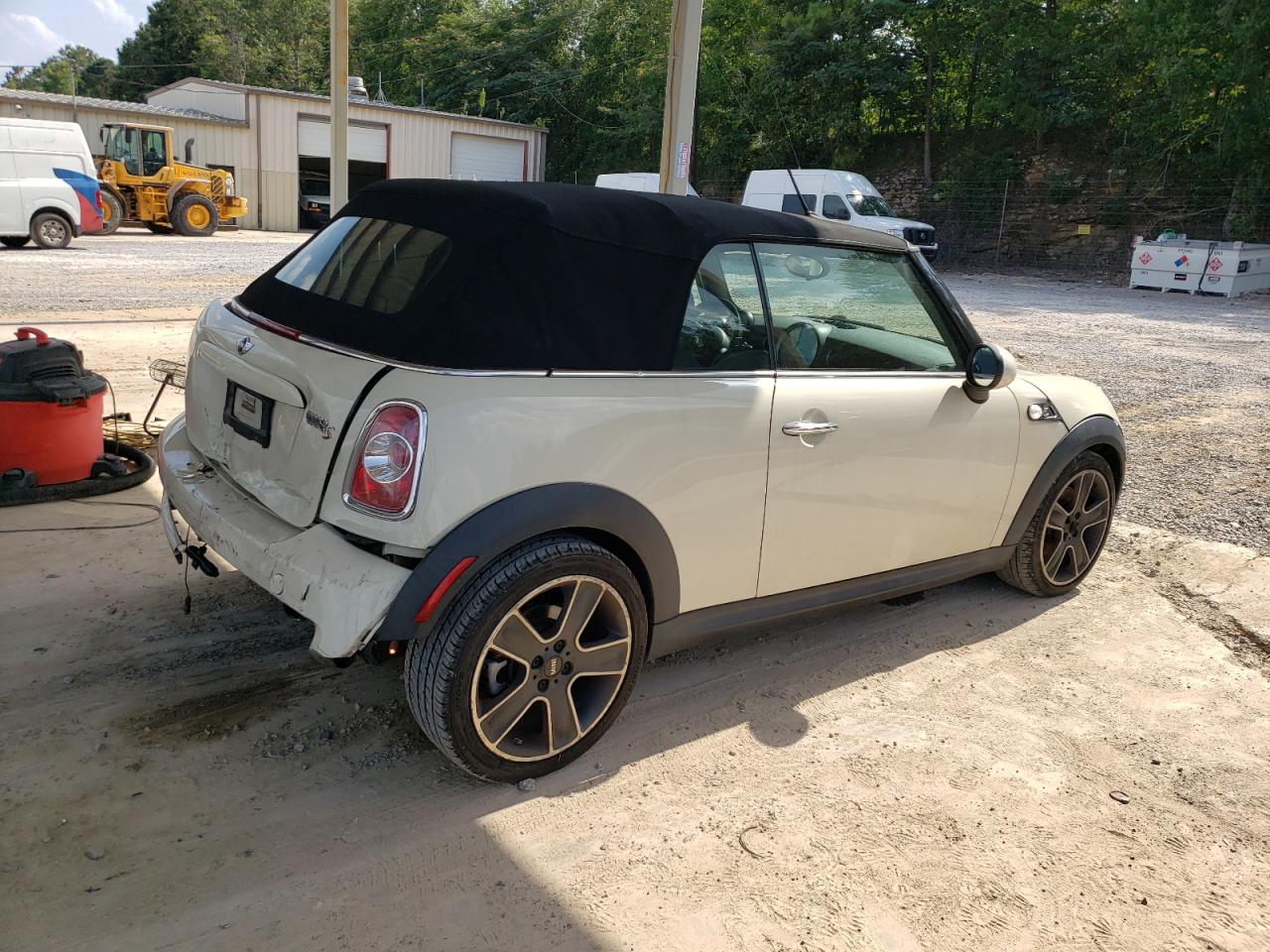 Photo 2 VIN: WMWZP3C50ET298273 - MINI COOPER 