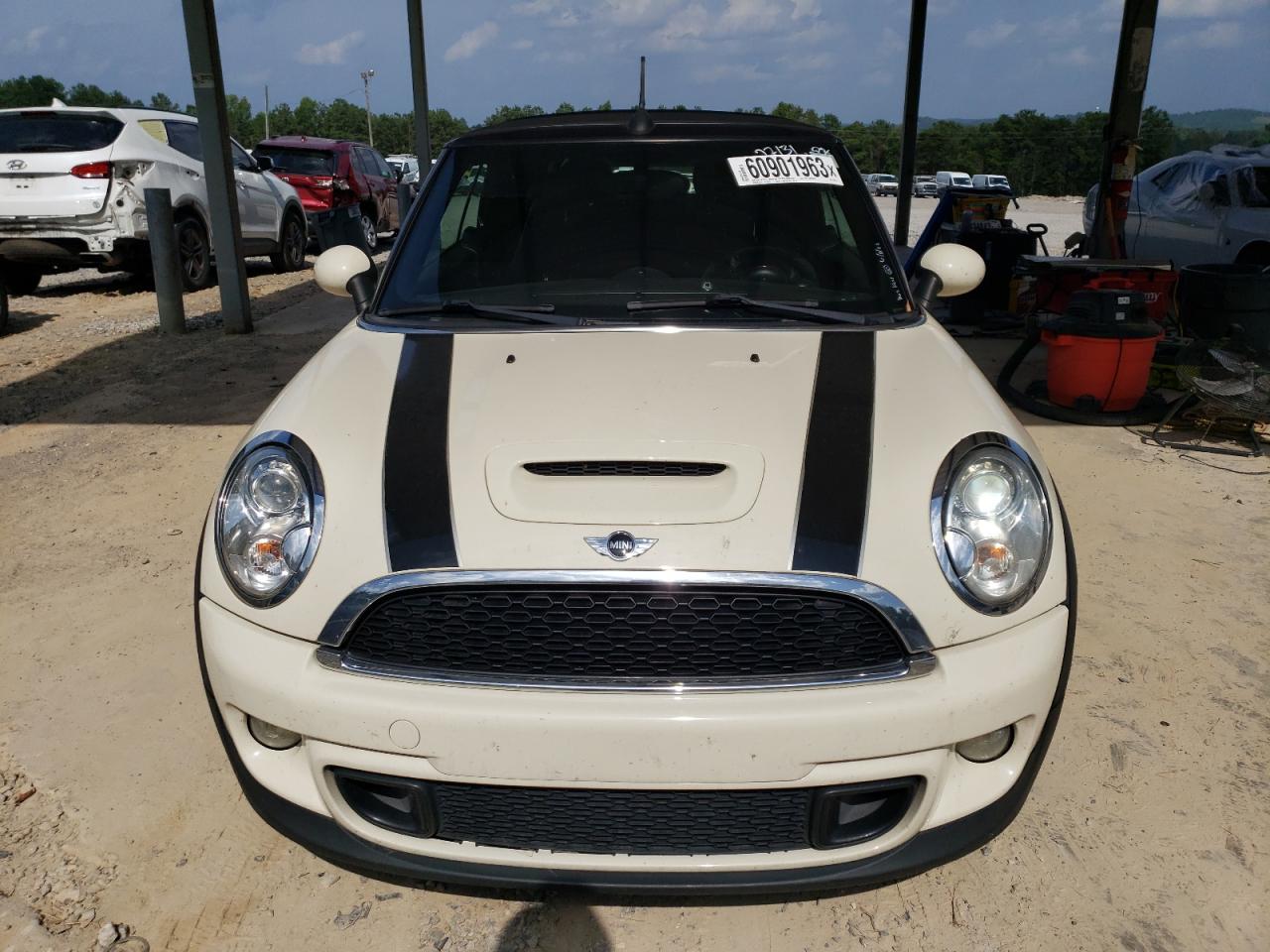 Photo 4 VIN: WMWZP3C50ET298273 - MINI COOPER 