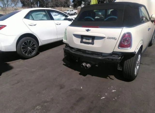 Photo 5 VIN: WMWZP3C54DT705221 - MINI COOPER CONVERTIBLE 