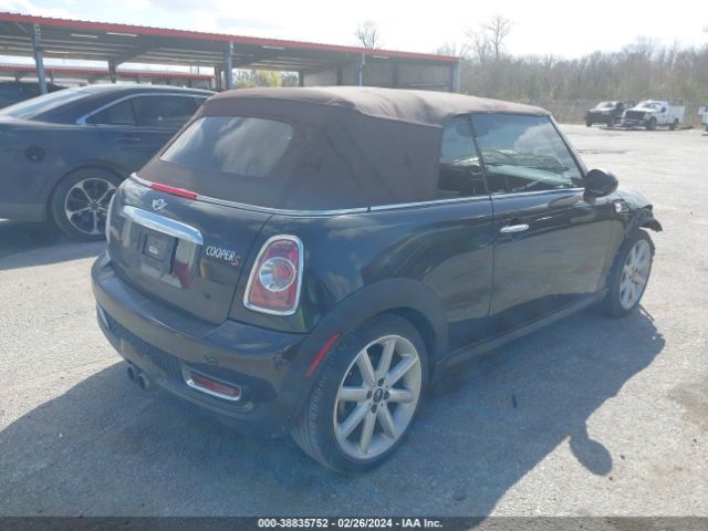 Photo 3 VIN: WMWZP3C58DT705089 - MINI CONVERTIBLE 