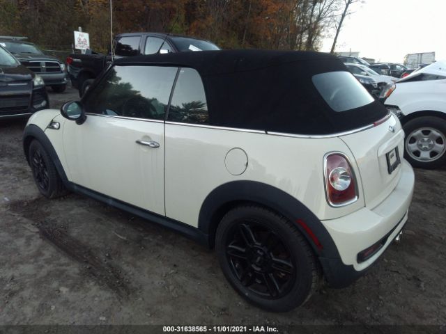 Photo 2 VIN: WMWZP3C58F2A91592 - MINI COOPER CONVERTIBLE 