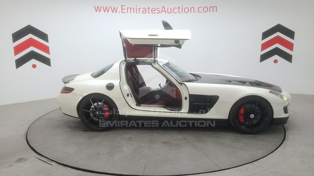 Photo 34 VIN: WMX1973771A003172 - MERCEDES-BENZ SLS AMG 