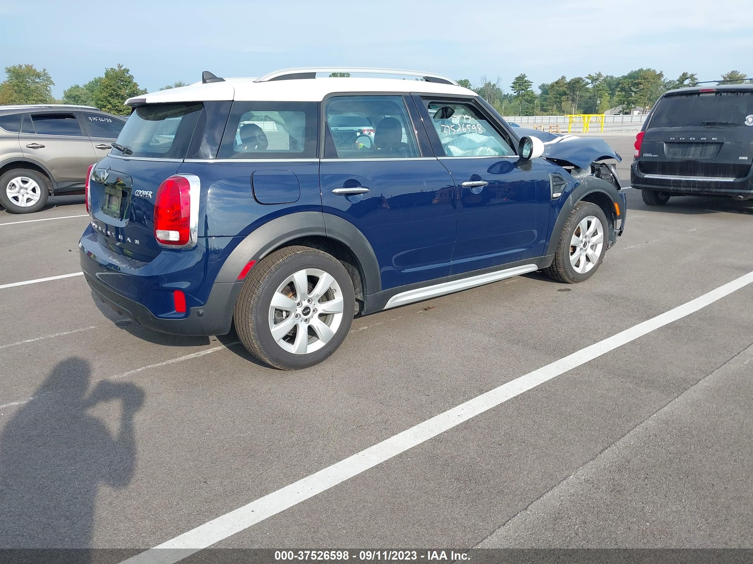 Photo 3 VIN: WMZYS7C32H3E06564 - MINI COUNTRYMAN 