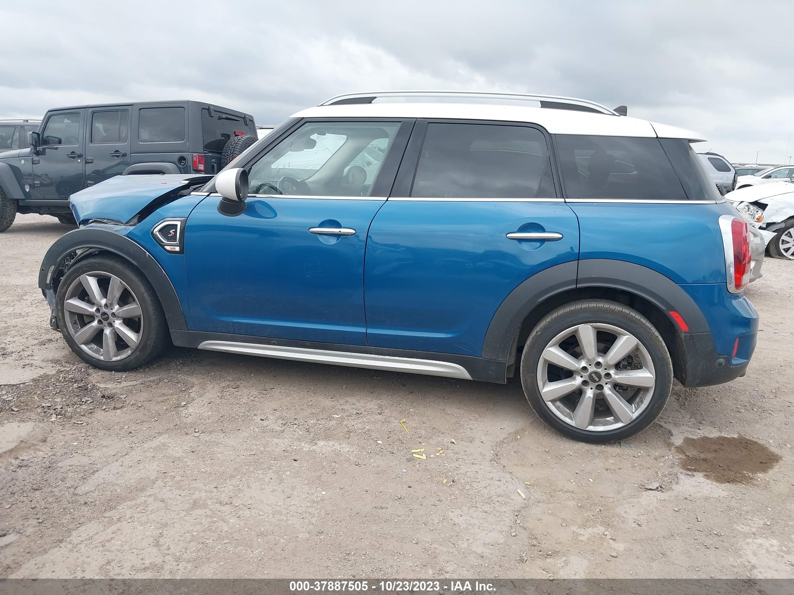 Photo 12 VIN: WMZYT3C36J3D99615 - MINI COUNTRYMAN 