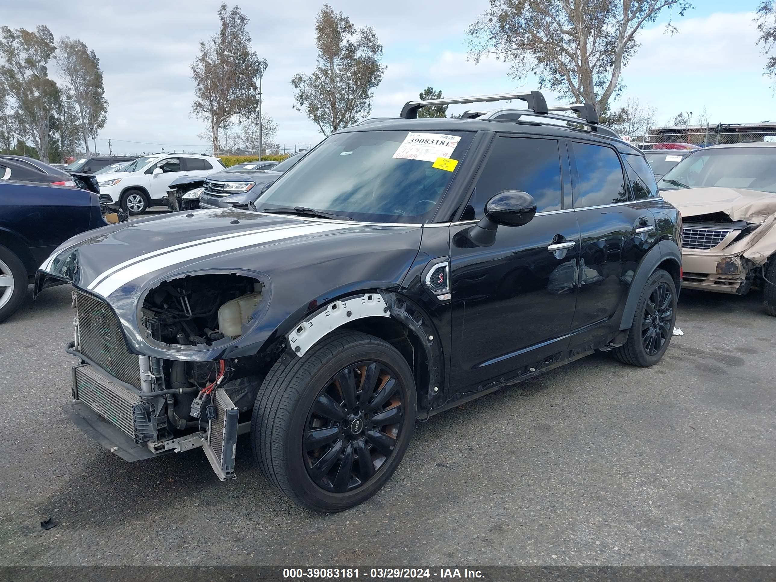 Photo 1 VIN: WMZYT3C38H3B66295 - MINI COUNTRYMAN 