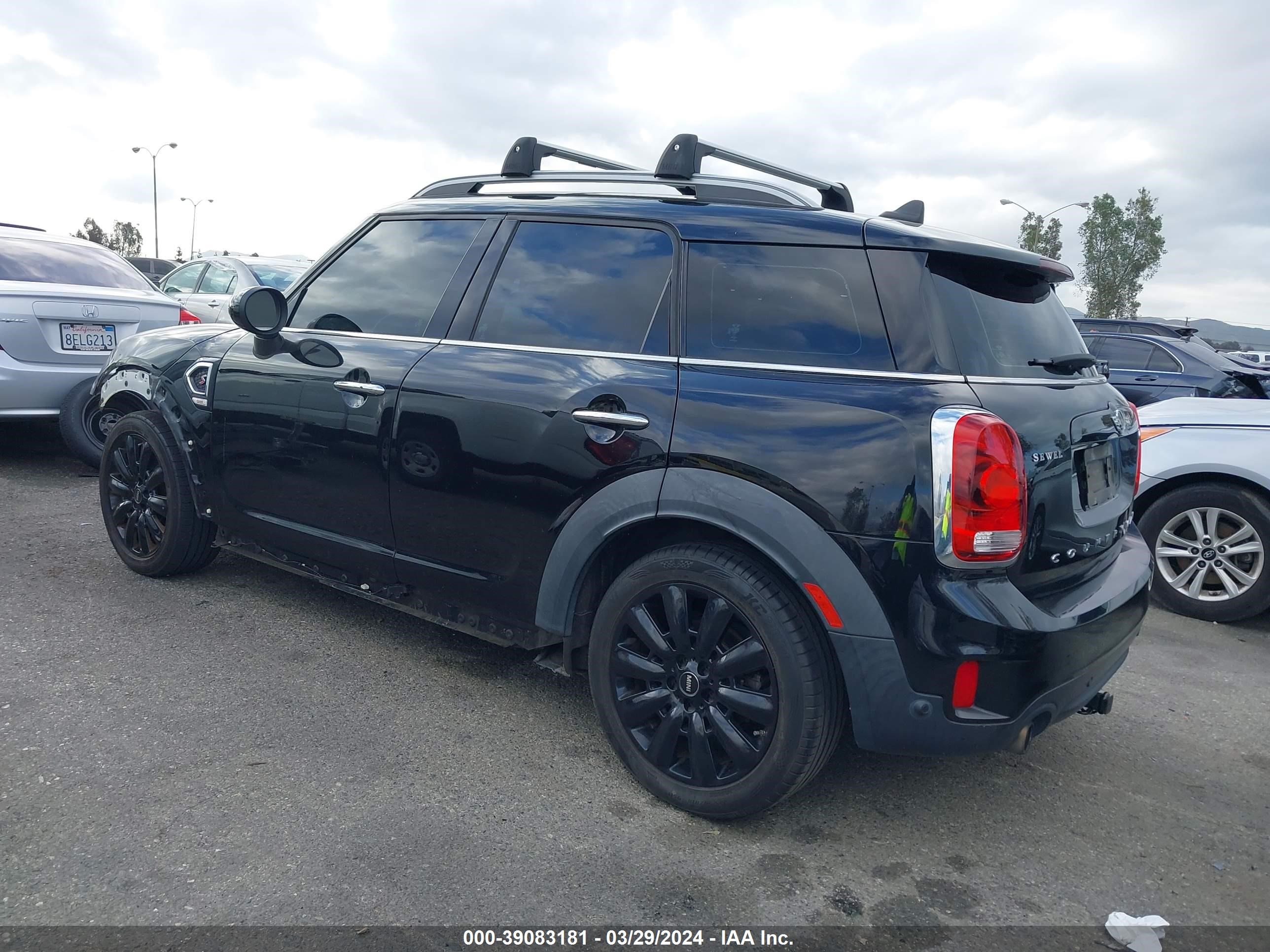 Photo 2 VIN: WMZYT3C38H3B66295 - MINI COUNTRYMAN 