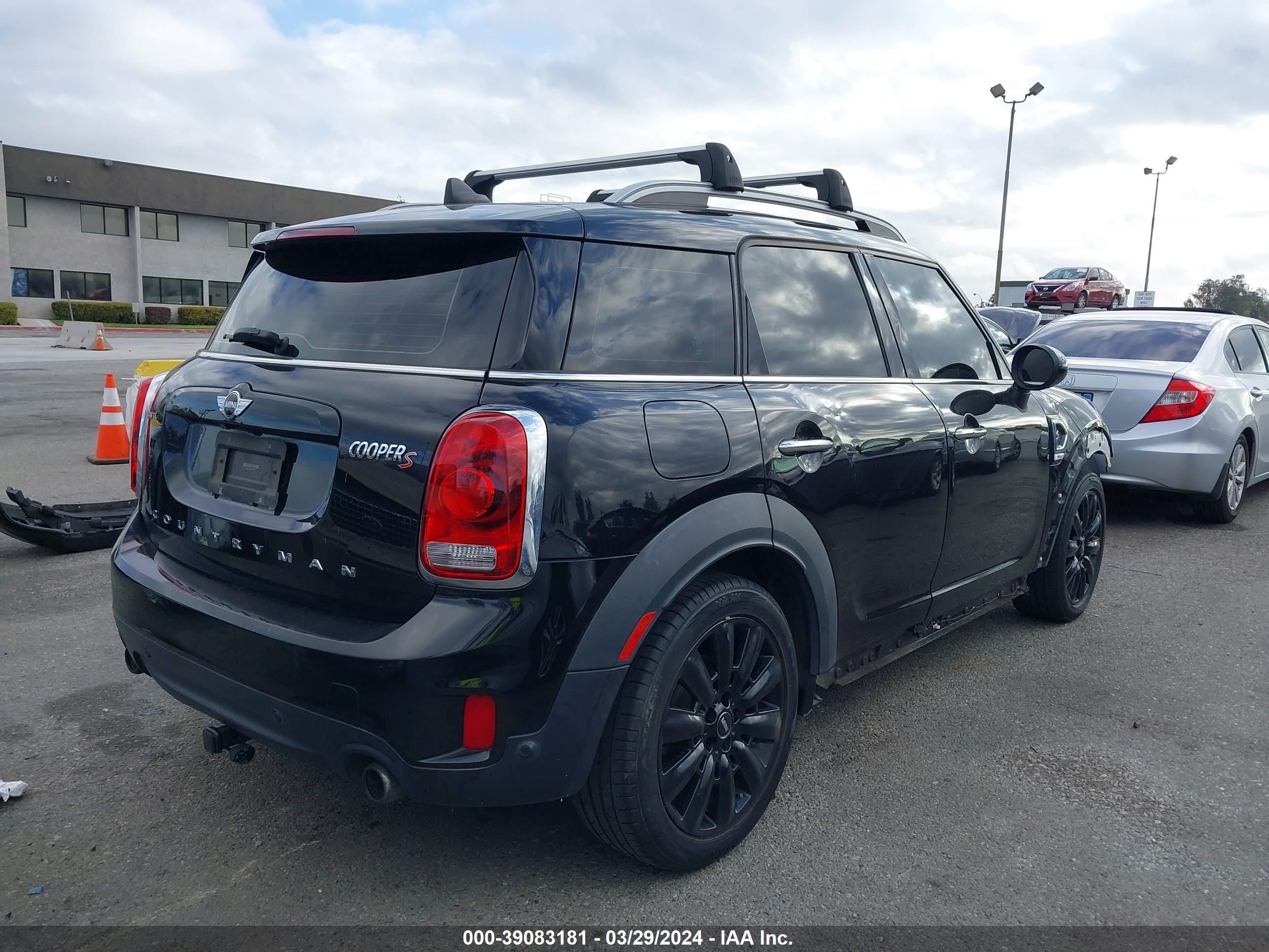 Photo 3 VIN: WMZYT3C38H3B66295 - MINI COUNTRYMAN 