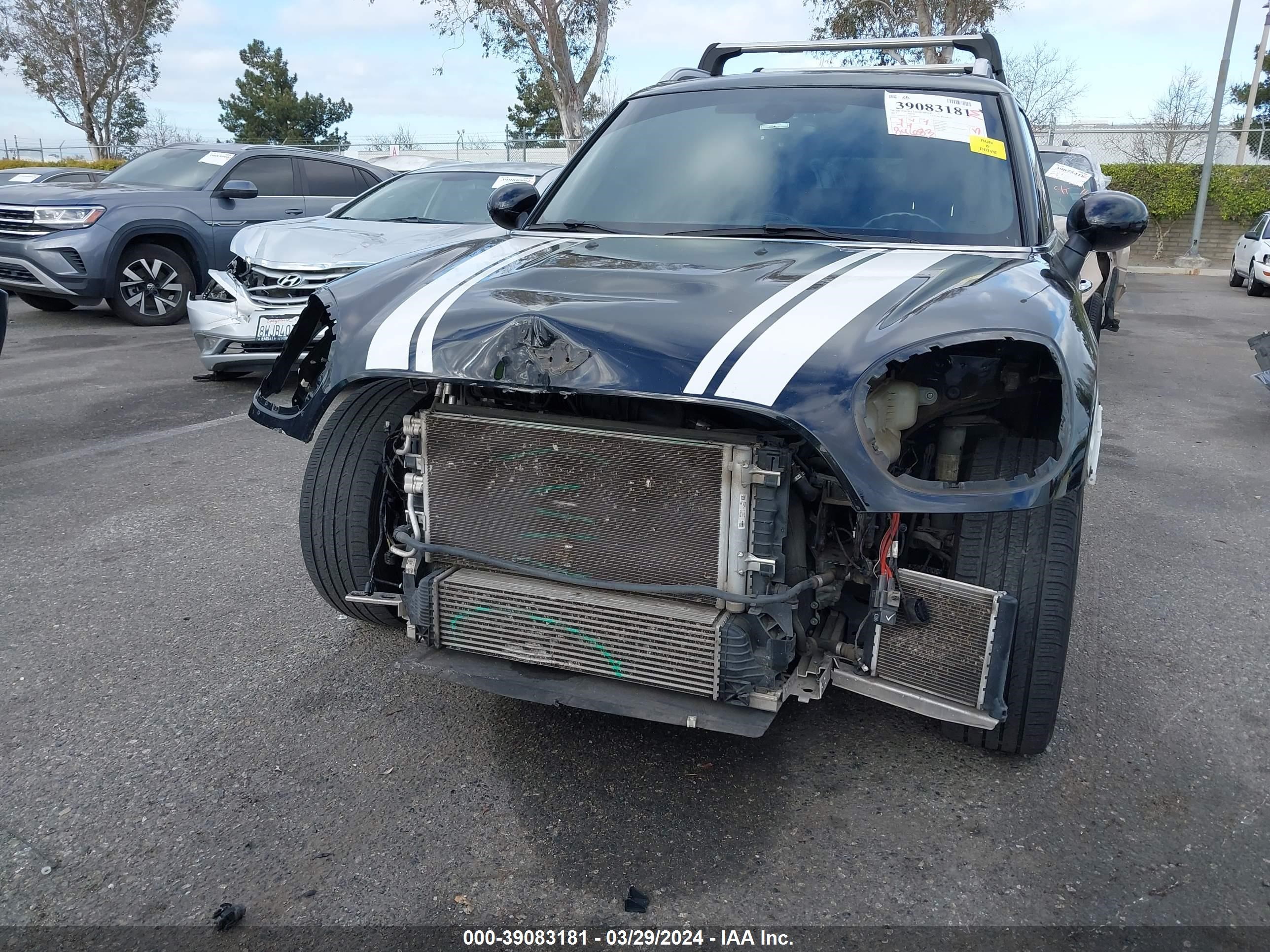 Photo 5 VIN: WMZYT3C38H3B66295 - MINI COUNTRYMAN 