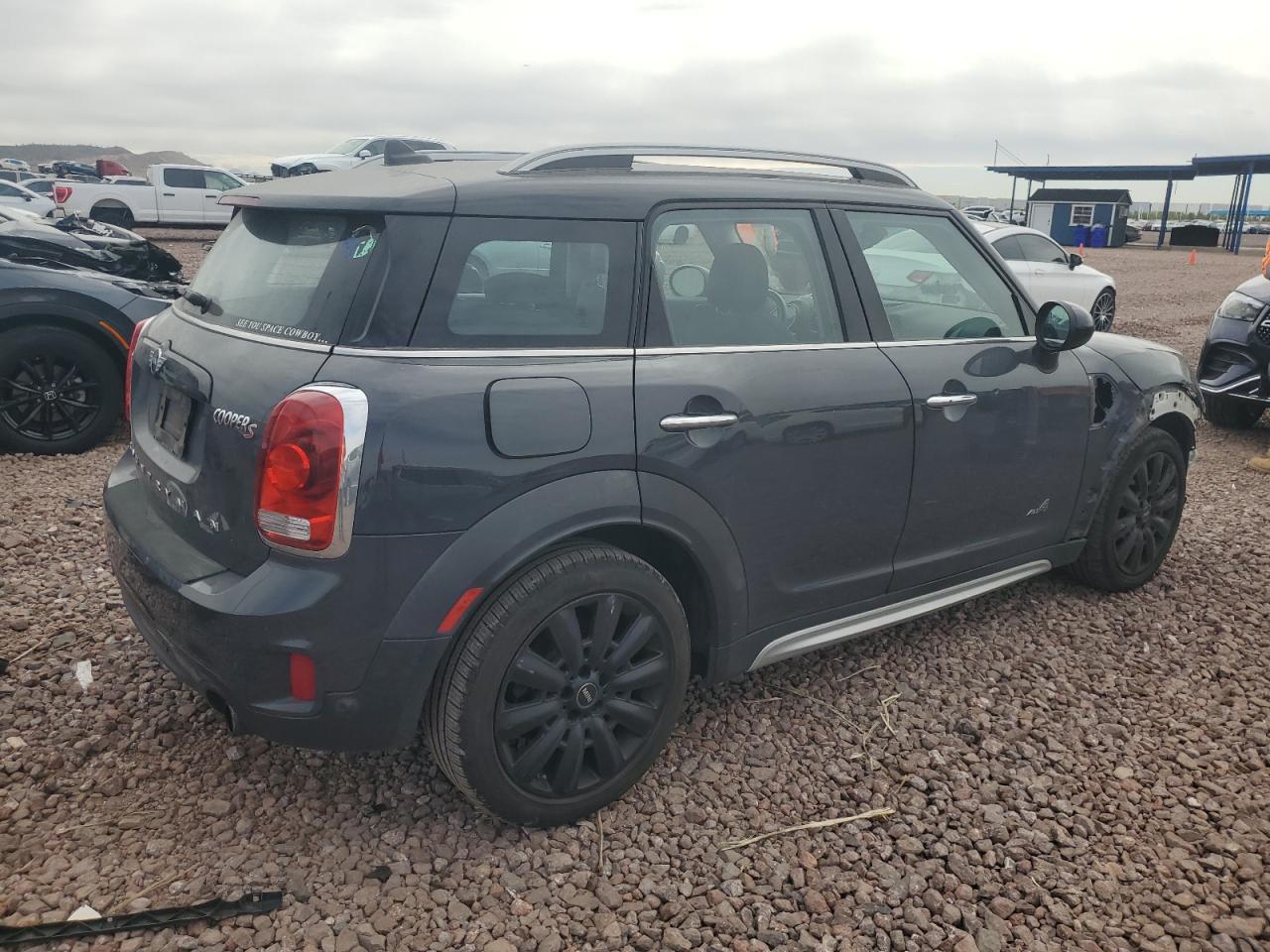 Photo 2 VIN: WMZYT5C33H3B67009 - MINI COOPER 