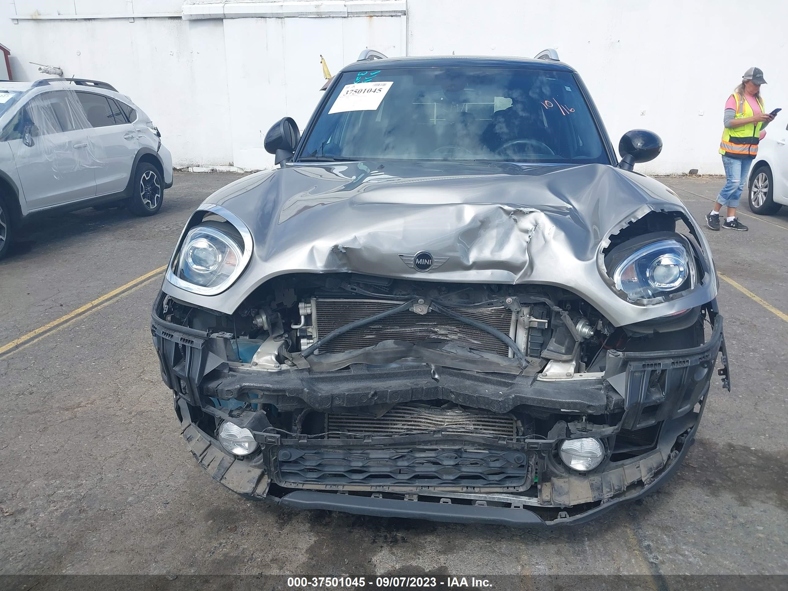 Photo 12 VIN: WMZYT5C35H3D79636 - MINI COUNTRYMAN 