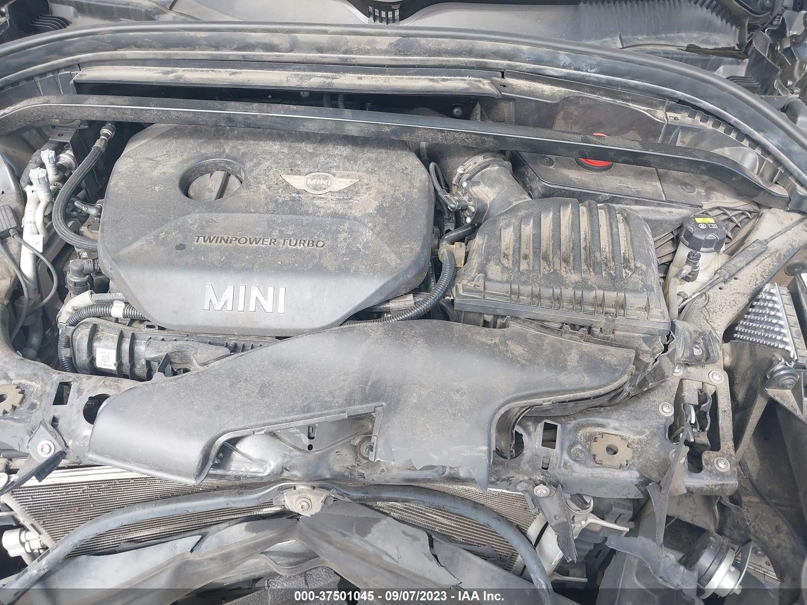 Photo 9 VIN: WMZYT5C35H3D79636 - MINI COUNTRYMAN 