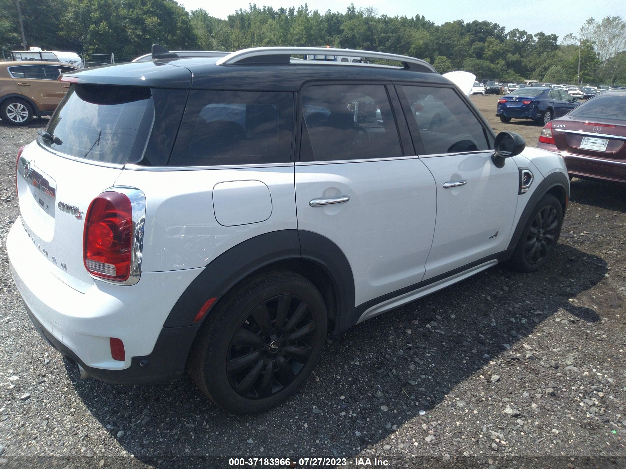 Photo 3 VIN: WMZYT5C55K3E62637 - MINI COUNTRYMAN 