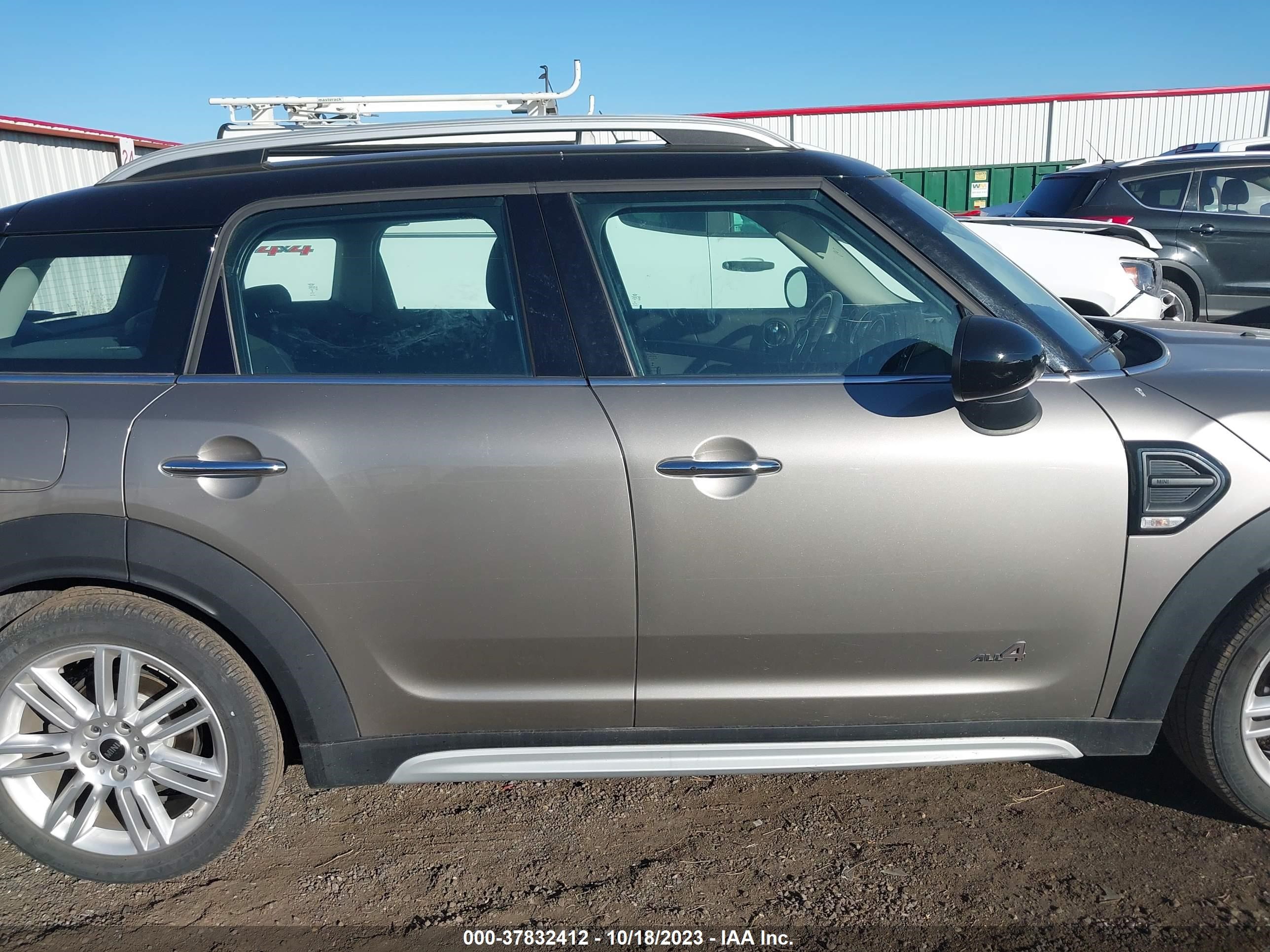 Photo 12 VIN: WMZYV5C50K3E05000 - MINI COUNTRYMAN 